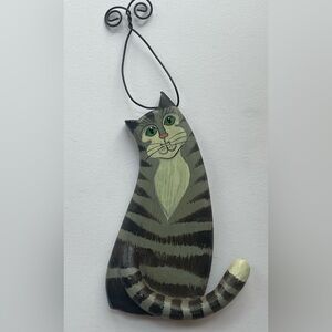Hand-painted wooden cat wall hanging/ornament 
cat decor wire hanger Vintage